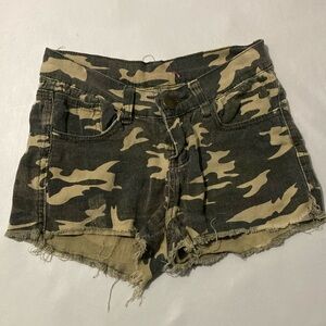 Army print shorts